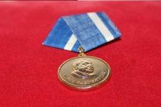 Otorgan Medalla Alejo Carpentier a destacados intelectuales y artistas cubanos