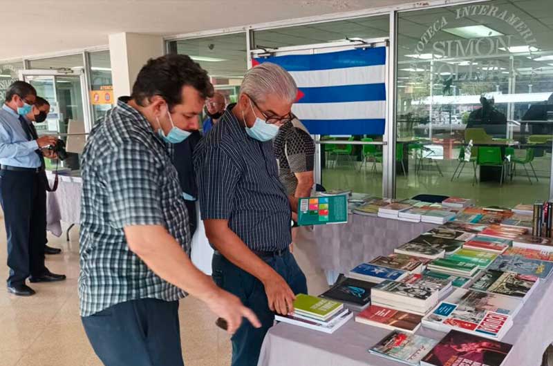 Cuba muestra importantes títulos durante Feria del Libro de Panamá Cuba muestra importantes títulos durante Feria del Libro de Panamá