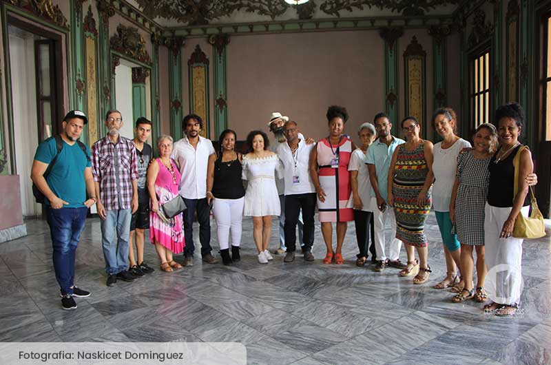 Encuentro con editoriales santiagueras en la Fiesta del Caribe 1 Encuentro con editoriales santiagueras en la Fiesta del Caribe 1