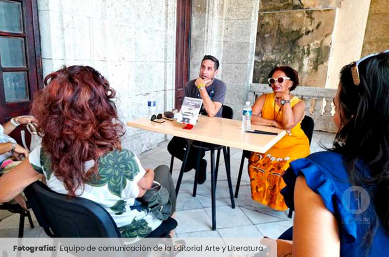 Jueves de Arte y Literatura con la presentación de Canción de antiguos amantes, de Laura Restrepo