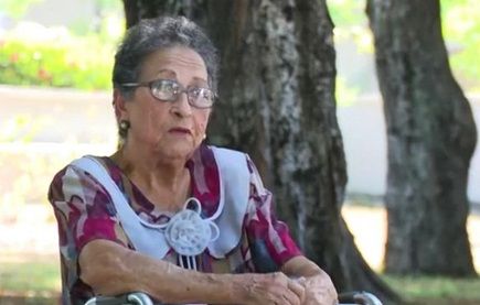 Un  mundo de cosas con: Ana Belkis Luna