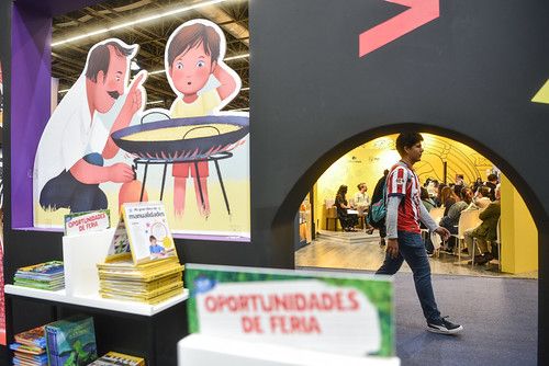 FIL Guadalajara: pensar la literatura de Latinoamérica, Centroamérica, Brasil y Europa