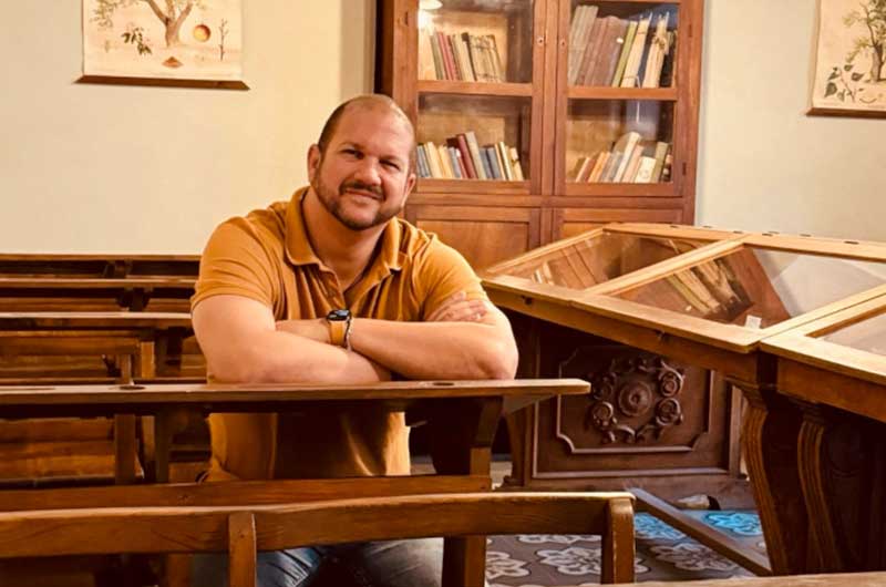 Víctor Hugo Pérez Gallo: “Tengo tendencia a hablar con personajes históricos como si fuesen viejos conocidos” Víctor Hugo Pérez Gallo: “Tengo tendencia a hablar con personajes históricos como si fuesen viejos conocidos”
