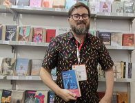 Antonio M. Utrera presentó su primera novela homoerótica en la Feria Internacional del Libro de Guadalajara