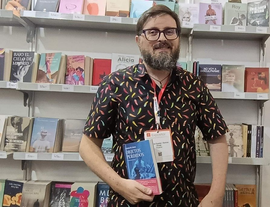Antonio M. Utrera presentó su primera novela homoerótica en la Feria Internacional del Libro de Guadalajara