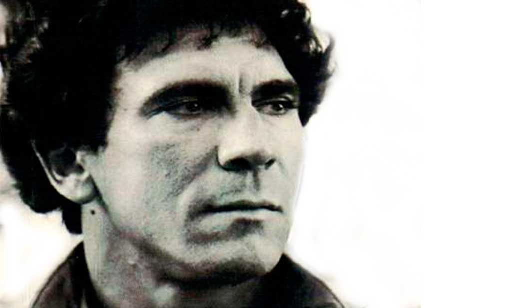 Armar la activa y pasiva (bibliografía) de Reinaldo Arenas 1 Armar la activa y pasiva (bibliografía) de Reinaldo Arenas